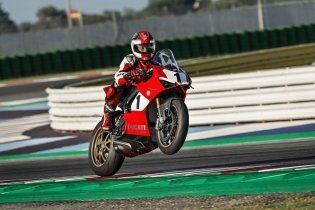 Moto - News: Carl Fogarty svela la Ducati Panigale V4 25° Anniversario 916