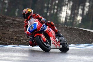 MotoGP: La pioggia bagna il primo giorno dei test MotoGP al KymiRing