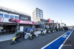 Moto - Test: PROVA Energica Ego Corsa: in pista col cuore elettrico