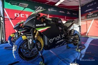 Moto - Test: PROVA Energica Ego Corsa: in pista col cuore elettrico
