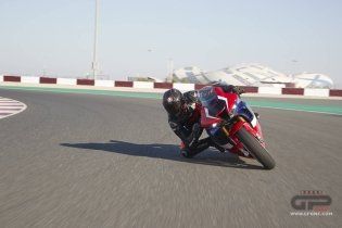 Moto - Test: Prova Honda CBR 1000 RR-R: una rivoluzione, mai stata così “cattiva”