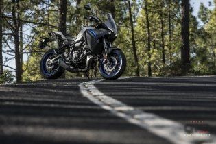 Moto - Test: Nuova Yamaha Tracer 700 2020, non solo “sguardo R1” ed Euro 5
