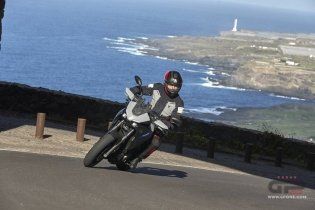 Moto - Test: Nuova Yamaha Tracer 700 2020, non solo “sguardo R1” ed Euro 5