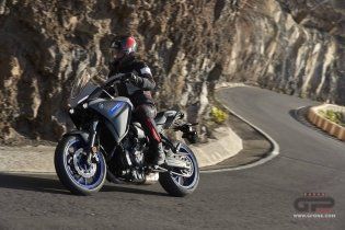 Moto - Test: Nuova Yamaha Tracer 700 2020, non solo “sguardo R1” ed Euro 5