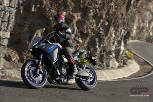 Moto - Test: Nuova Yamaha Tracer 700 2020, non solo “sguardo R1” ed Euro 5