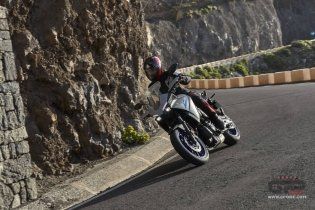 Moto - Test: Nuova Yamaha Tracer 700 2020, non solo “sguardo R1” ed Euro 5