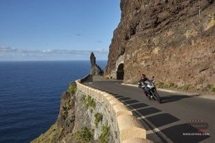 Moto - Test: Nuova Yamaha Tracer 700 2020, non solo “sguardo R1” ed Euro 5