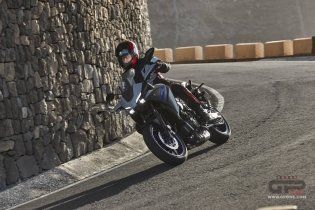 Moto - Test: Nuova Yamaha Tracer 700 2020, non solo “sguardo R1” ed Euro 5