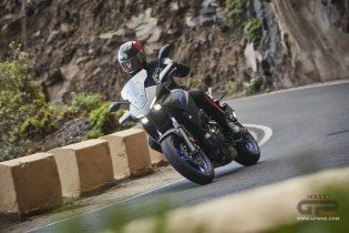 Moto - Test: Nuova Yamaha Tracer 700 2020, non solo “sguardo R1” ed Euro 5