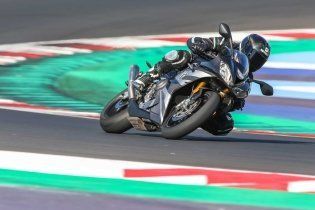 Moto - Test: Triumph Daytona 765 Moto2 Limited Edition - TEST