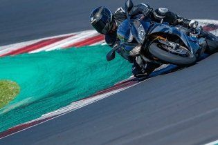 Moto - Test: Triumph Daytona 765 Moto2 Limited Edition - TEST
