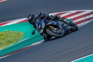 Moto - Test: Triumph Daytona 765 Moto2 Limited Edition - TEST
