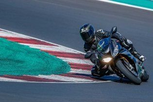 Moto - Test: Triumph Daytona 765 Moto2 Limited Edition - TEST