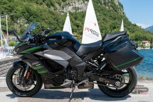 Moto - Test: Prova Kawasaki Ninja 1000SX 2020: sport touring dalla Z alla Ninja