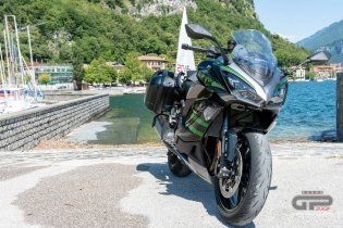 Moto - Test: Prova Kawasaki Ninja 1000SX 2020: sport touring dalla Z alla Ninja