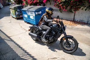 Moto - News: Honda: la Rebel con il motore dell'Africa Twin, Rebel 1100 2021, foto e dati