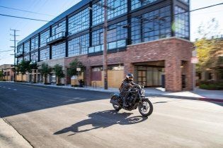 Moto - News: Honda: la Rebel con il motore dell'Africa Twin, Rebel 1100 2021, foto e dati