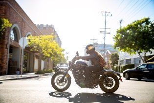 Moto - News: Honda: la Rebel con il motore dell'Africa Twin, Rebel 1100 2021, foto e dati