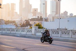 Moto - News: Honda: la Rebel con il motore dell'Africa Twin, Rebel 1100 2021, foto e dati