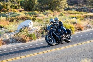 Moto - News: Honda: la Rebel con il motore dell'Africa Twin, Rebel 1100 2021, foto e dati