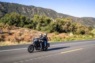 Moto - News: Honda: la Rebel con il motore dell'Africa Twin, Rebel 1100 2021, foto e dati