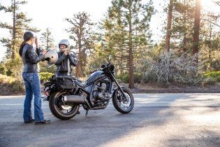 Moto - News: Honda: la Rebel con il motore dell'Africa Twin, Rebel 1100 2021, foto e dati