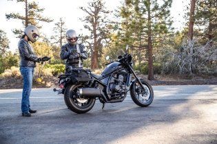 Moto - News: Honda: la Rebel con il motore dell'Africa Twin, Rebel 1100 2021, foto e dati