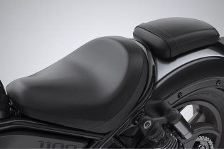 Moto - News: Honda: la Rebel con il motore dell'Africa Twin, Rebel 1100 2021, foto e dati