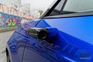 Auto - Test: Prova video Honda E: uno sfoggio di tecnologia che guarda anche al passato
