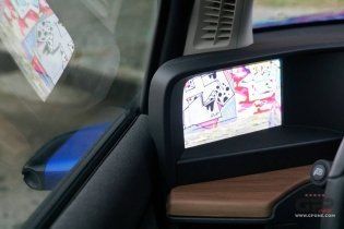 Auto - Test: Prova video Honda E: uno sfoggio di tecnologia che guarda anche al passato