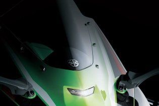 Moto - News: Svelate le Kawasaki ZX-10R e ZX-10RR my2021: due Ninja per graffiare in pista