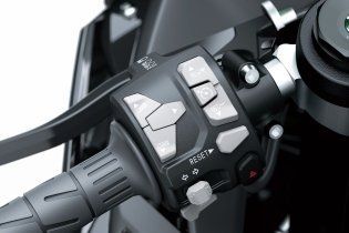 Moto - News: Svelate le Kawasaki ZX-10R e ZX-10RR my2021: due Ninja per graffiare in pista