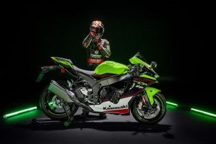 Moto - News: Svelate le Kawasaki ZX-10R e ZX-10RR my2021: due Ninja per graffiare in pista