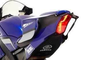 Moto - News: Yamaha R6 Race, la supersport solo per le pieghe in pista