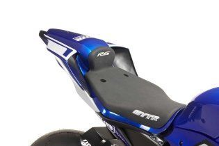 Moto - News: Yamaha R6 Race, la supersport solo per le pieghe in pista