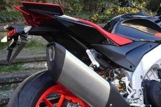 Moto - Gallery: Aprilia Tuono V4 2021, nuove foto dal web