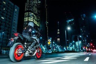 Moto - Test: Prova Video Yamaha MT-07 2021: caratteristiche e foto