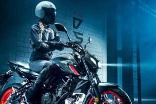 Moto - Test: Prova Video Yamaha MT-07 2021: caratteristiche e foto