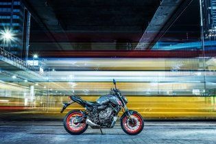 Moto - Test: Prova Video Yamaha MT-07 2021: caratteristiche e foto