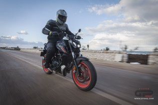 Moto - Test: Prova Video Yamaha MT-07 2021: caratteristiche e foto
