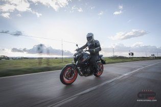 Moto - Test: Prova Video Yamaha MT-07 2021: caratteristiche e foto