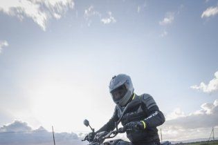 Moto - Test: Prova Video Yamaha MT-07 2021: caratteristiche e foto