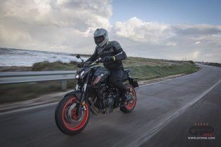 Moto - Test: Prova Video Yamaha MT-07 2021: caratteristiche e foto