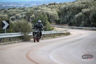 Moto - Test: Prova Video Yamaha MT-07 2021: caratteristiche e foto