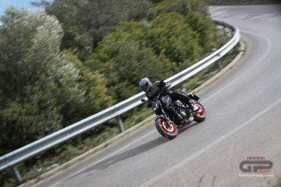 Moto - Test: Prova Video Yamaha MT-07 2021: caratteristiche e foto