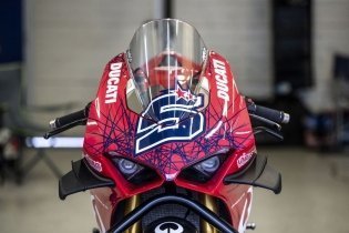 MotoGP: TUTTE LE FOTO - Jerez è rossa: i piloti Ducati sulle Panigale V4