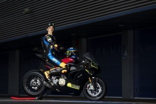 MotoGP: TUTTE LE FOTO - Jerez è rossa: i piloti Ducati sulle Panigale V4