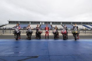 MotoGP: TUTTE LE FOTO - Jerez è rossa: i piloti Ducati sulle Panigale V4