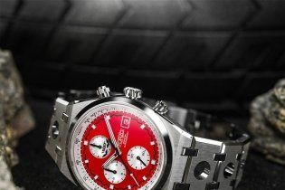 SBK: Lo sguardo di Fogarty firma gli orologi Forzo: un cronografo molto racing