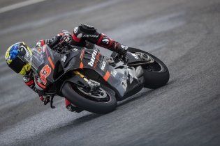 MotoGP: PHOTOS - Ducati's Magnificent Six in action at Jerez on the Panigale V4S